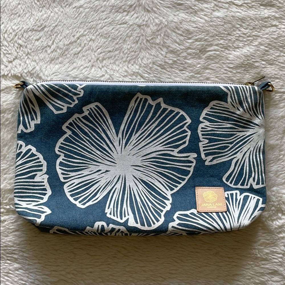 Jana Lam mini slouchy crossbody bag